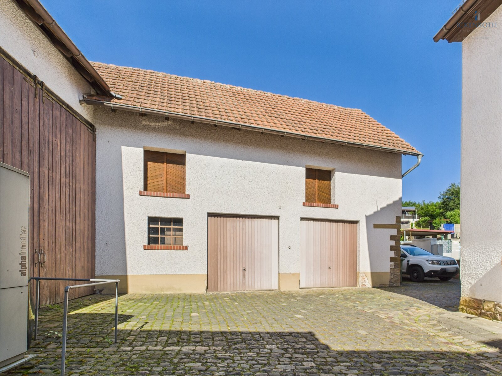 **Spannender Bauernhof mit zwei Häusern, XXL-Scheune, PV-Anlage, Wärmepumpe, 2xGaragen uvm.!**