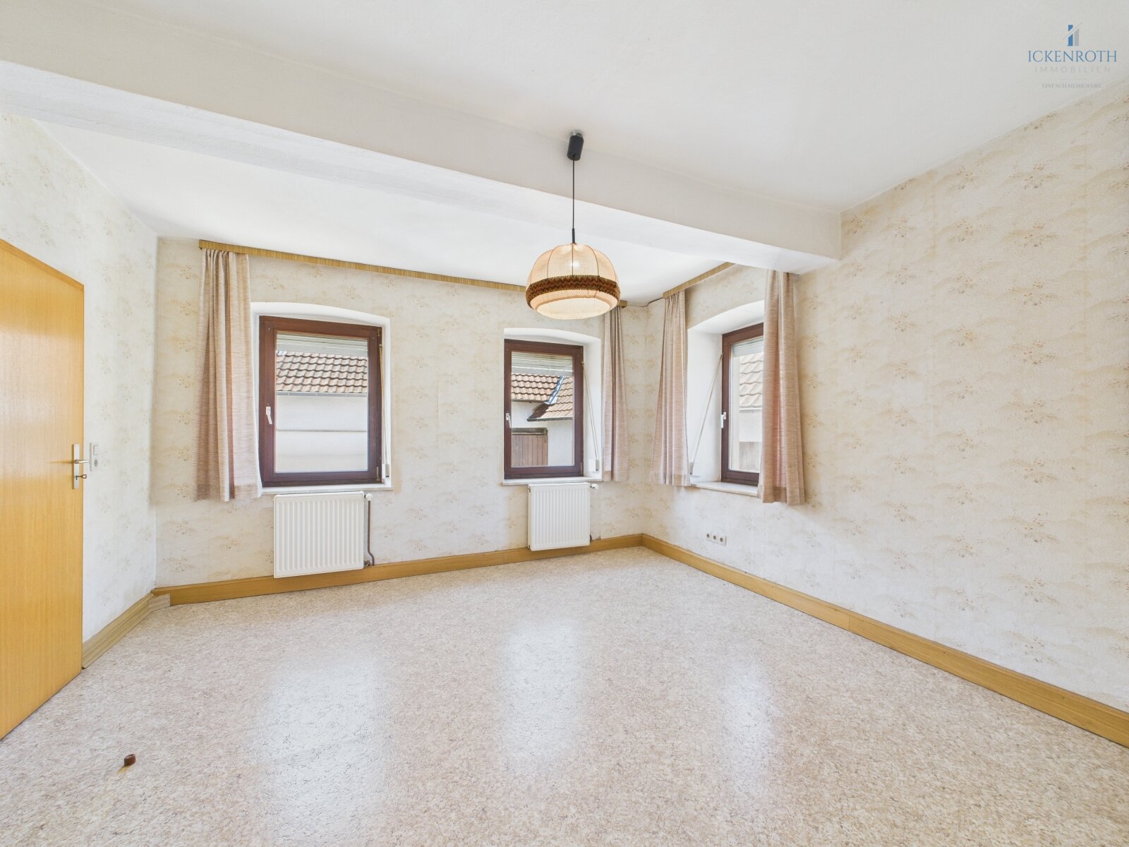 **Spannender Bauernhof mit zwei Häusern, XXL-Scheune, PV-Anlage, Wärmepumpe, 2xGaragen uvm.!**