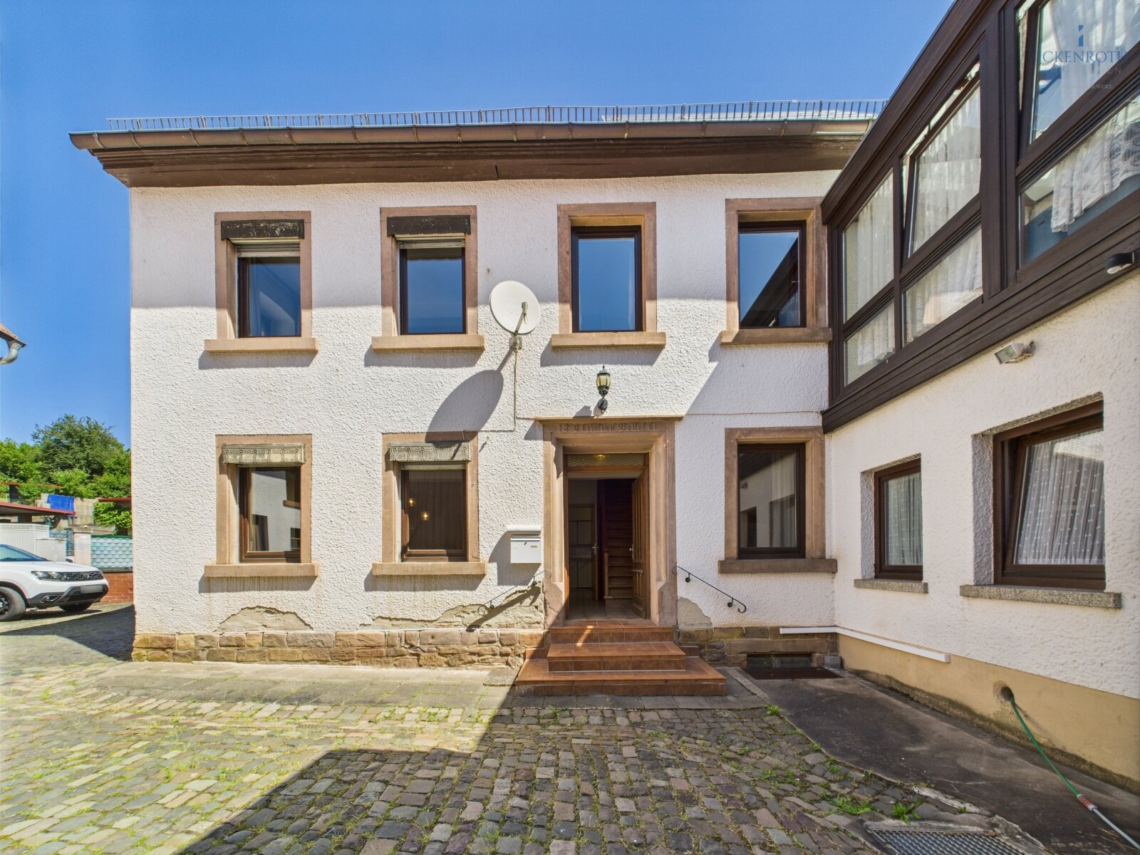 **Spannender Bauernhof mit zwei Häusern, XXL-Scheune, PV-Anlage, Wärmepumpe, 2xGaragen uvm.!**