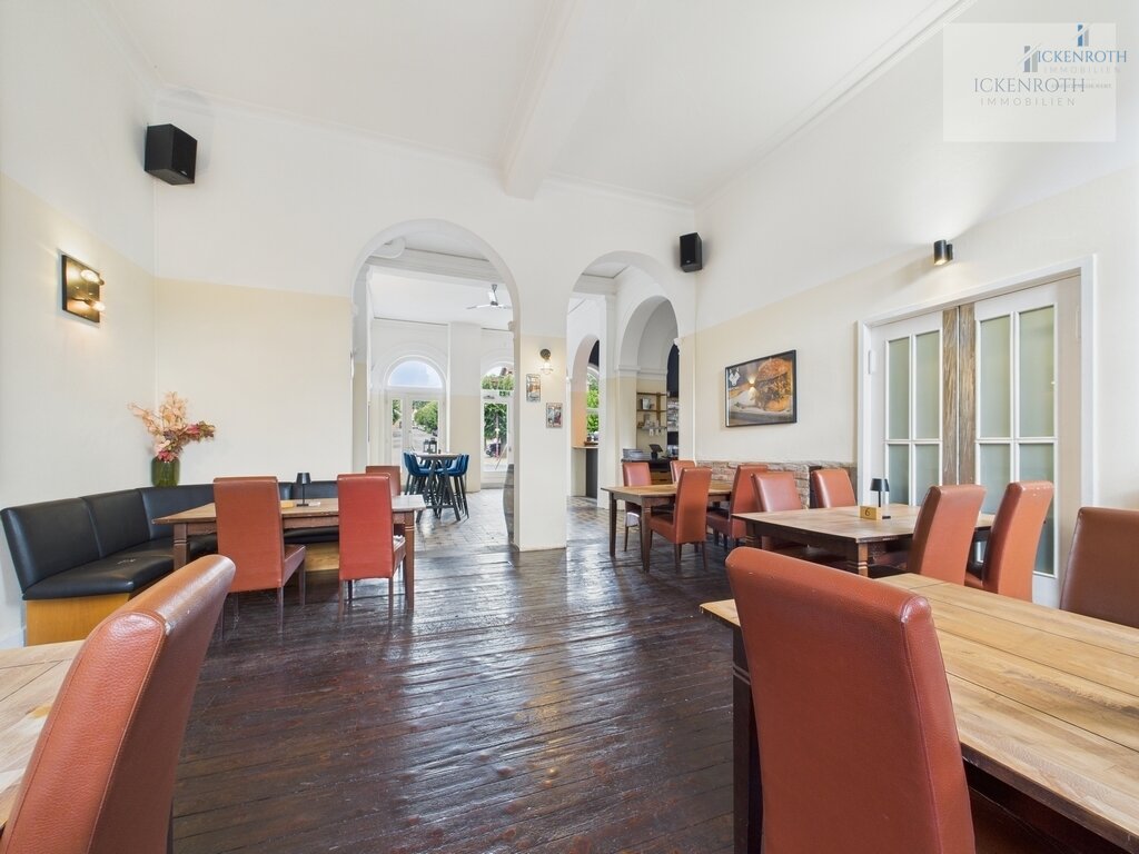 **Gastonomiebetrieb im hist. Gebäude mit großem Außenbereich - erstklassige Lage!** 