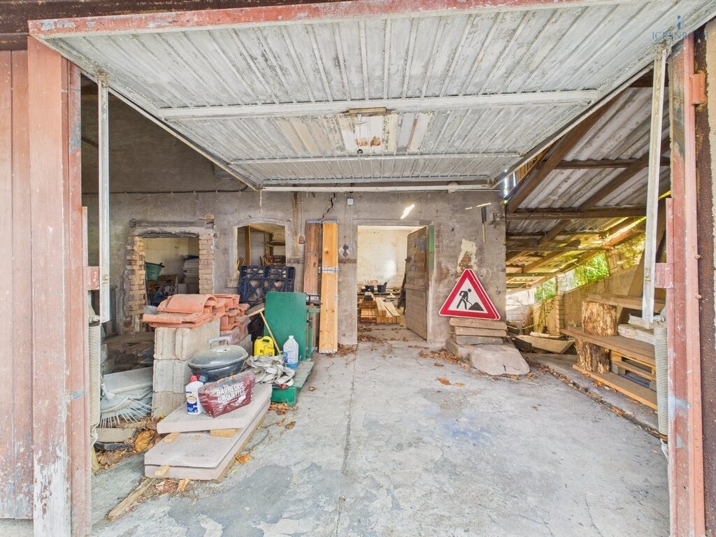 **Modernes Einfamilienhaus mit Ausbaufläche, gr. Scheune, Gartengrundstück + idyllischer Wiesenfläche! Tolle Kombination!**