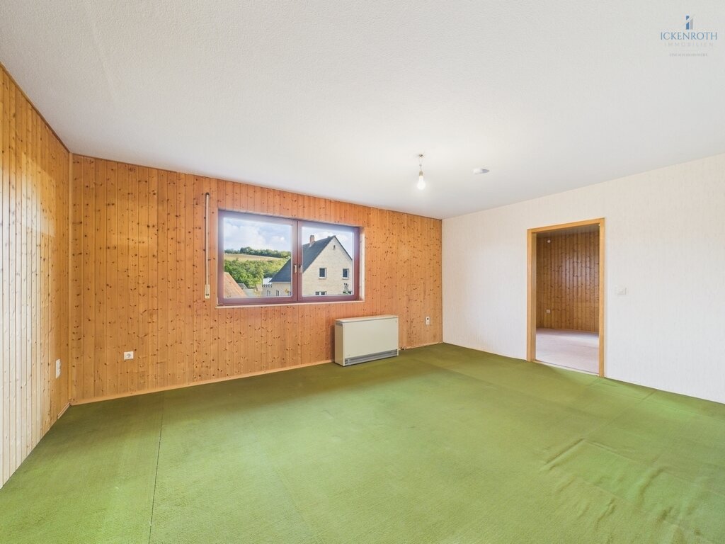 **Schönes 1-2 Familienhaus mit tollen Gartenflächen, guter Raumaufteilung, Garage, uvm.-ruhige Lage!**