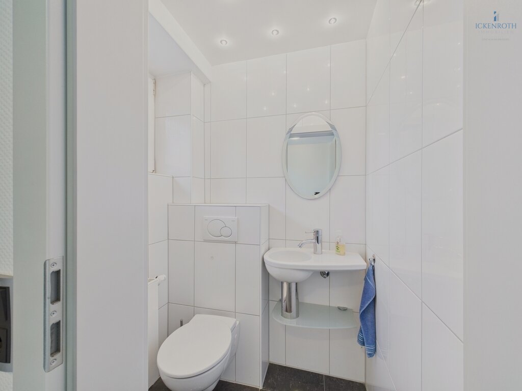 **Gepflegtes RMH mit guter Ausstattung + Raumaufteilung, Garten, Garage, uvm. - tolle, ruhige Lage!**