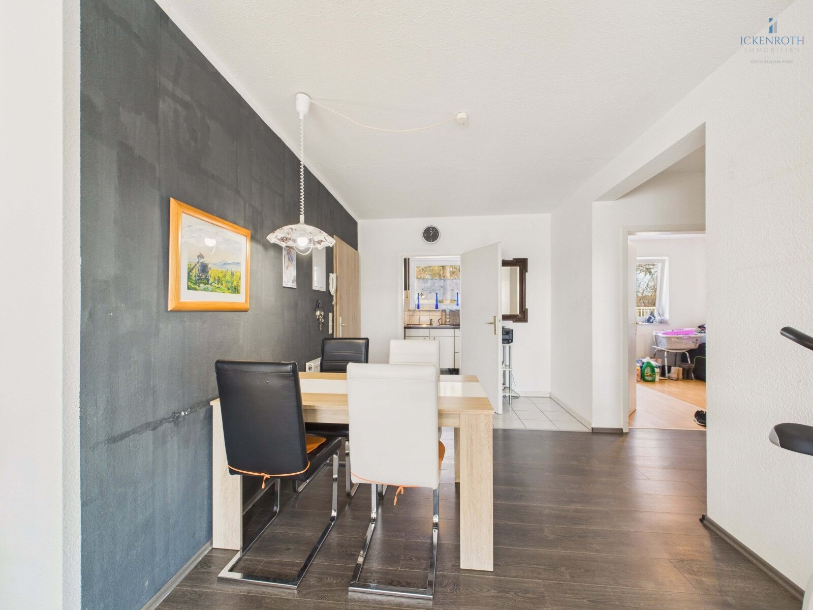 **Charmante 3-Zi.-ETW mit Terrasse, EBK, KFZ-Stellplatz, Abstellraum, "barrierefrei" - gute Lage!**