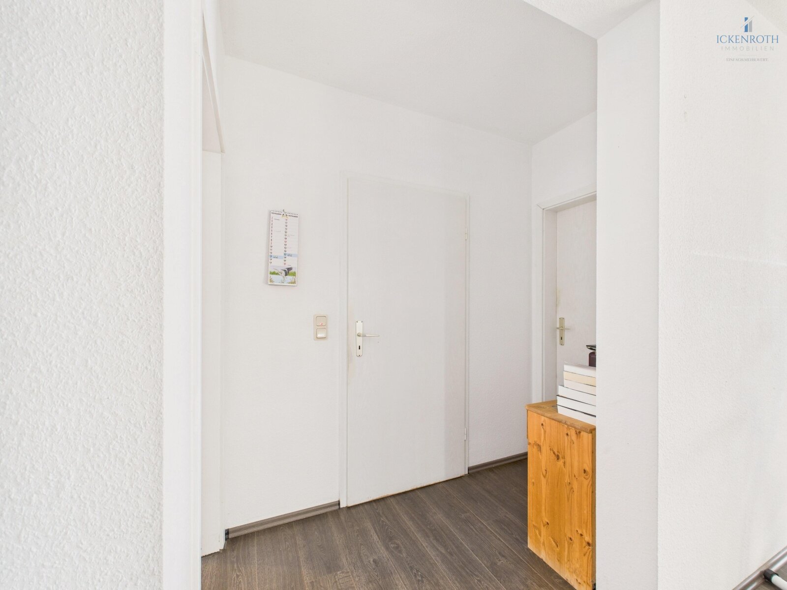 **Charmante 3-Zi.-ETW mit Terrasse, EBK, KFZ-Stellplatz, Abstellraum, "barrierefrei" - gute Lage!**