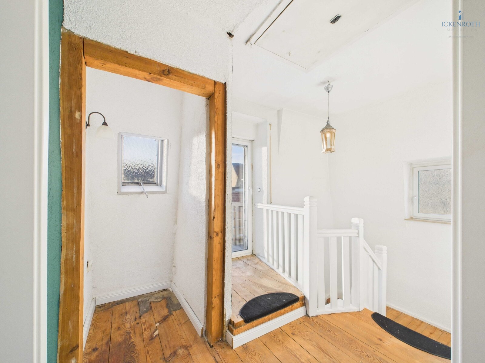 **Charmantes EFH mit großem Garten, guter Raumaufteilung, Garage, Pool uvm.- ruhige Lage!**