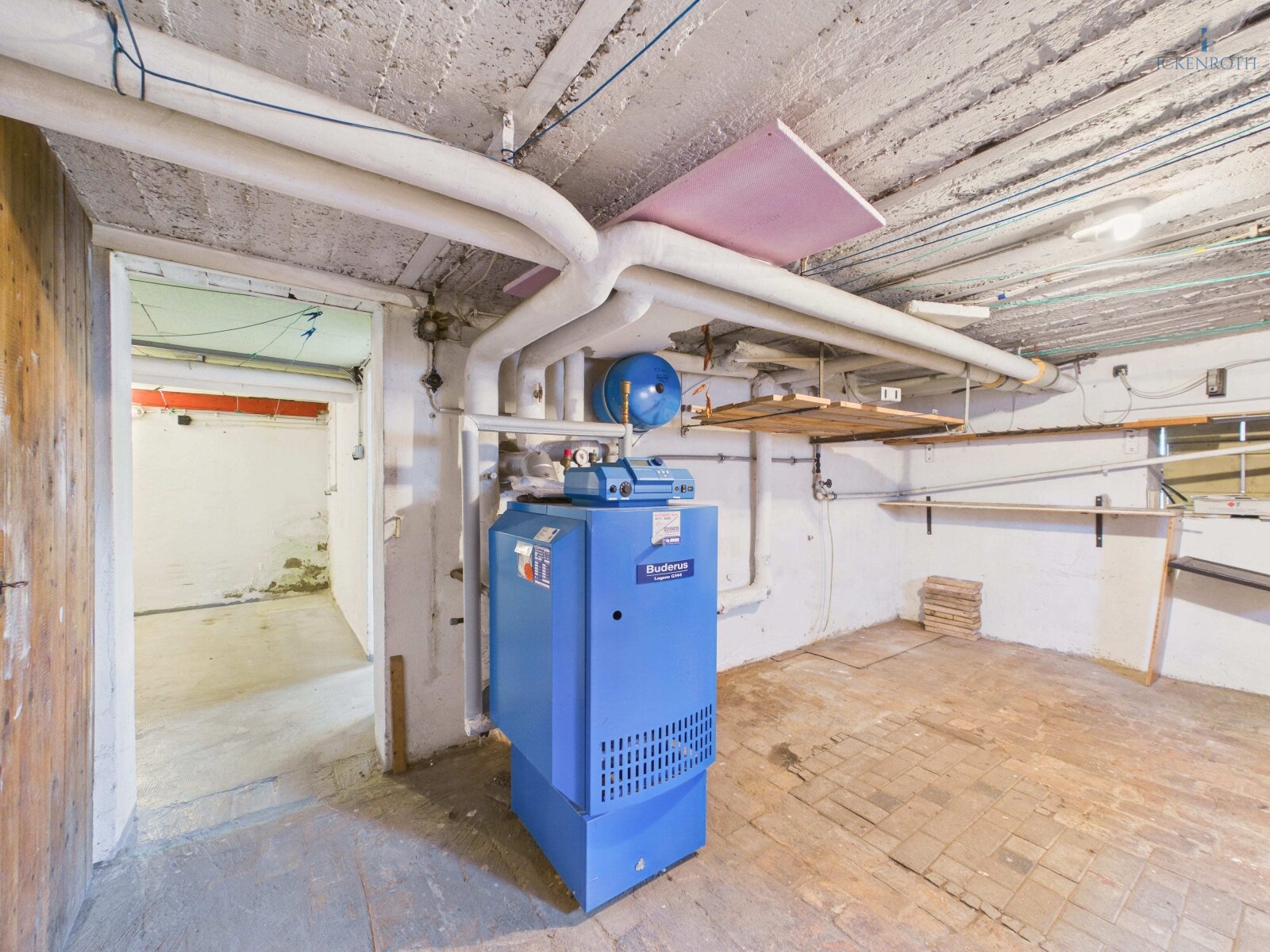 **Charmantes Einfamilienhaus (ca. 256m²) mit toller Gartenfläche, guter Raumaufteilung, Garage, uvm. - tolle Lage!**