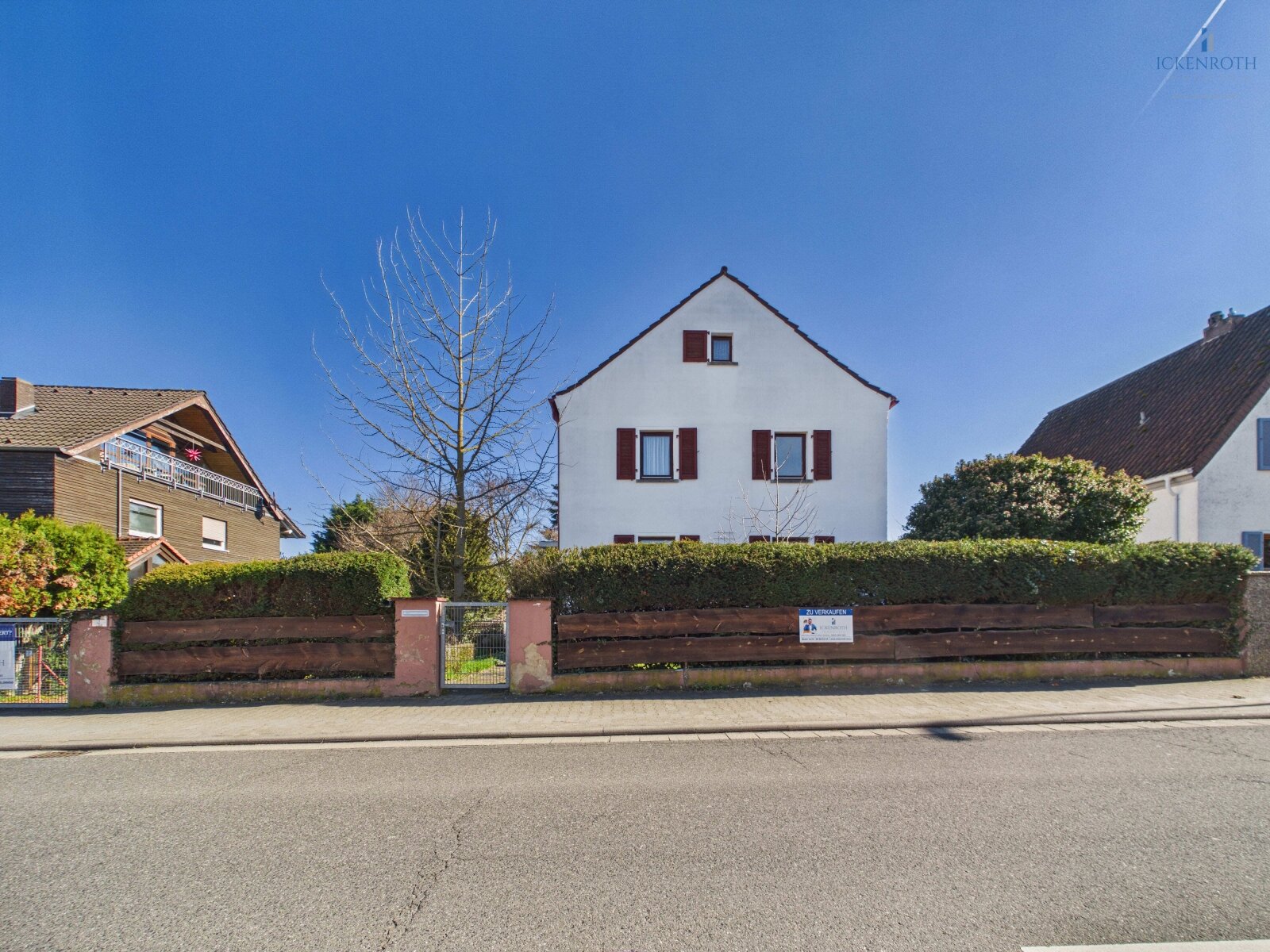 **Charmantes Einfamilienhaus (ca. 256m²) mit toller Gartenfläche, guter Raumaufteilung, Garage, uvm. - tolle Lage!**