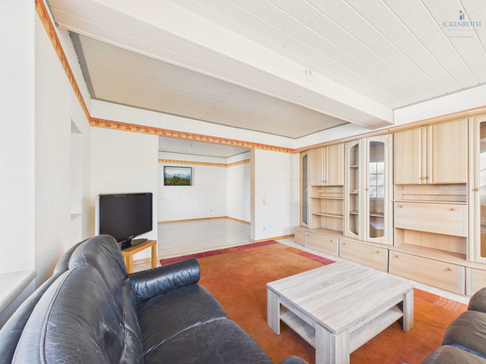 **Schöne 3-Zi.-ETW mit guter Raumaufteilung, KFZ, Abstellraum, uvm. - idyllische Lage!**