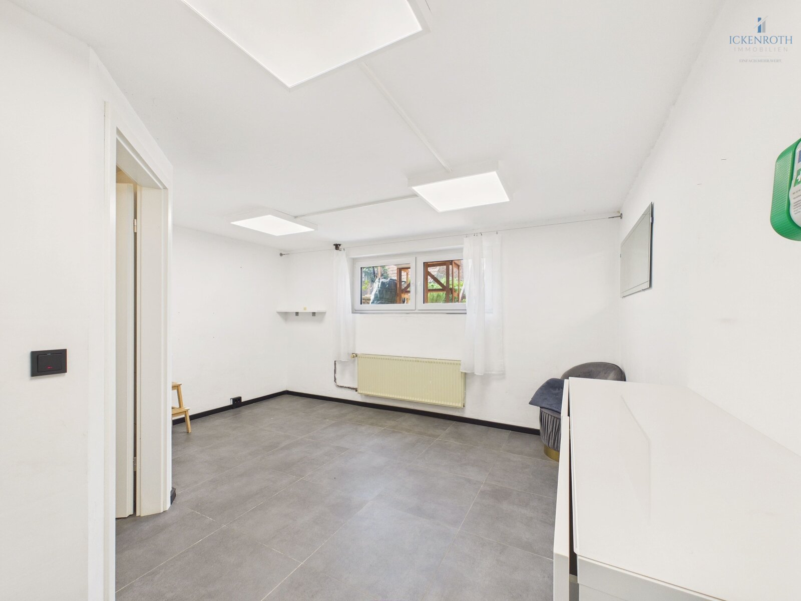 **Charmantes 1-2FH mit schöner Gartenfläche, Garage & guter Raumaufteilung - Wohnen & Büro möglich!**