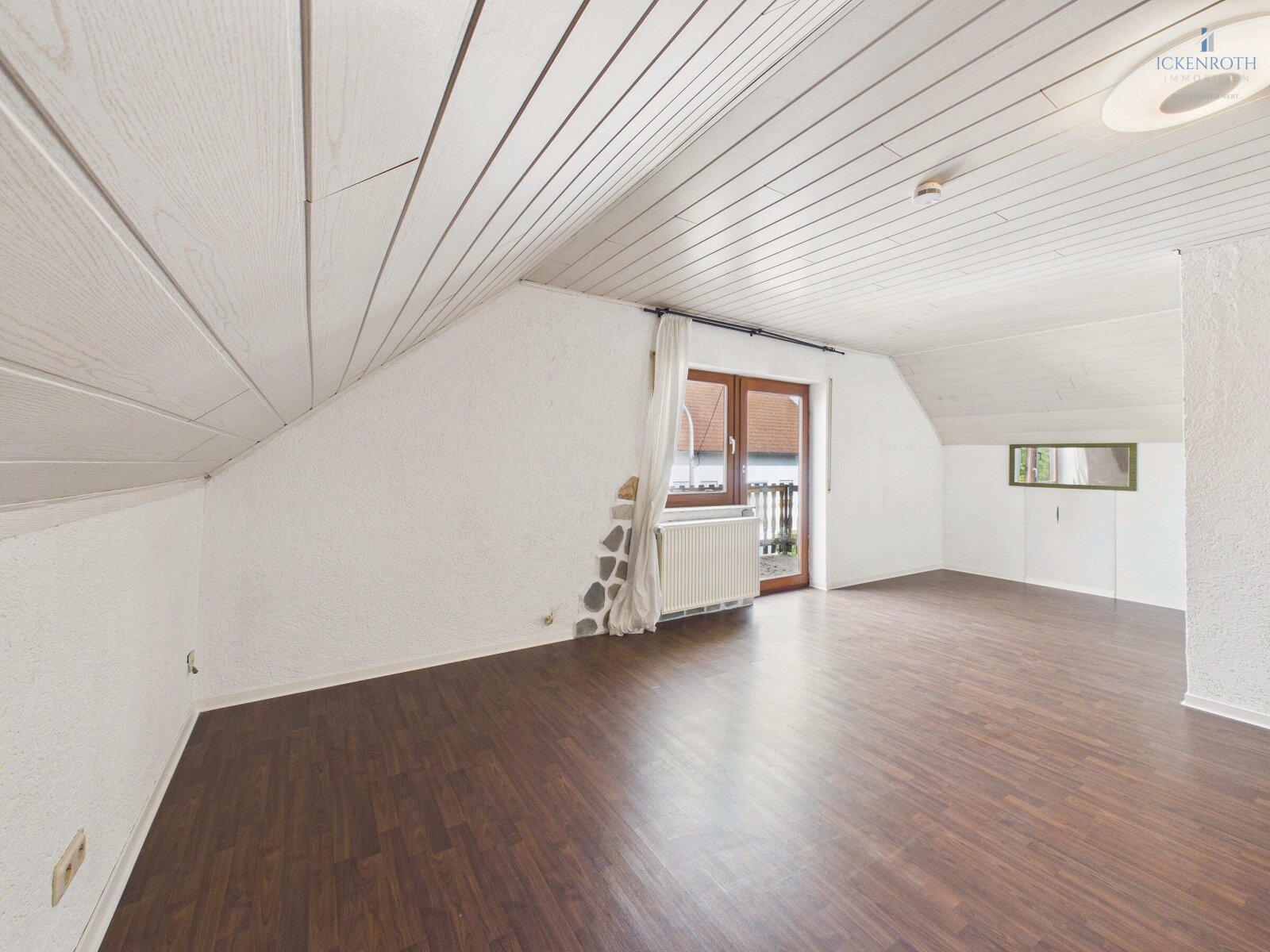 **Charmantes 1-2FH mit schöner Gartenfläche, Garage & guter Raumaufteilung - Wohnen & Büro möglich!**