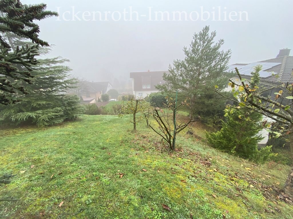 Gerbach: ***Ruhig gelegenes erschlossenes Baugrundstück mit 817m² in Hanglage und toller Weitsicht***  Gerbach: ***Ruhig gelegenes erschlossenes Baugrundstück mit 817m² in Hanglage und toller Weitsicht***