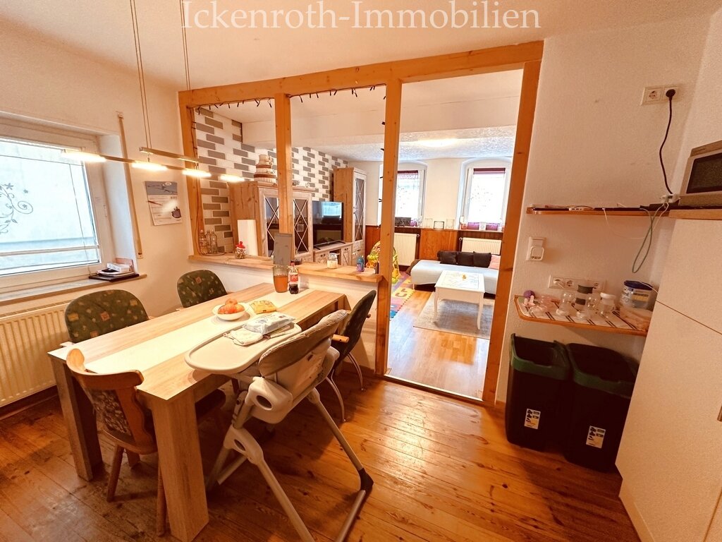 **Einfamilienhaus mit XXL-Scheune, Gartenfläche, uvm. - viele Nutzungsmöglichkeiten!**