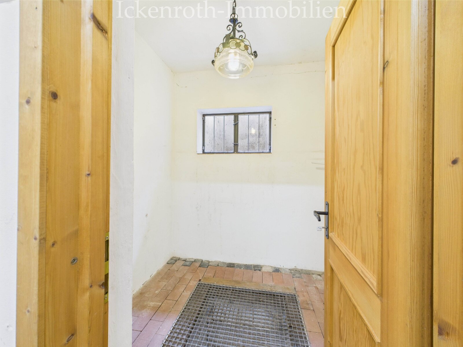 **Idyllisches 1-2 Familienhaus inkl. separatem Baugrundstück - &quot;öko&quot;&ruhige Lage!**