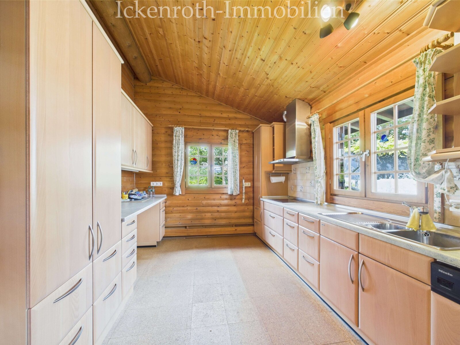 **Idyllisches 1-2 Familienhaus inkl. separatem Baugrundstück - &quot;öko&quot;&ruhige Lage!**