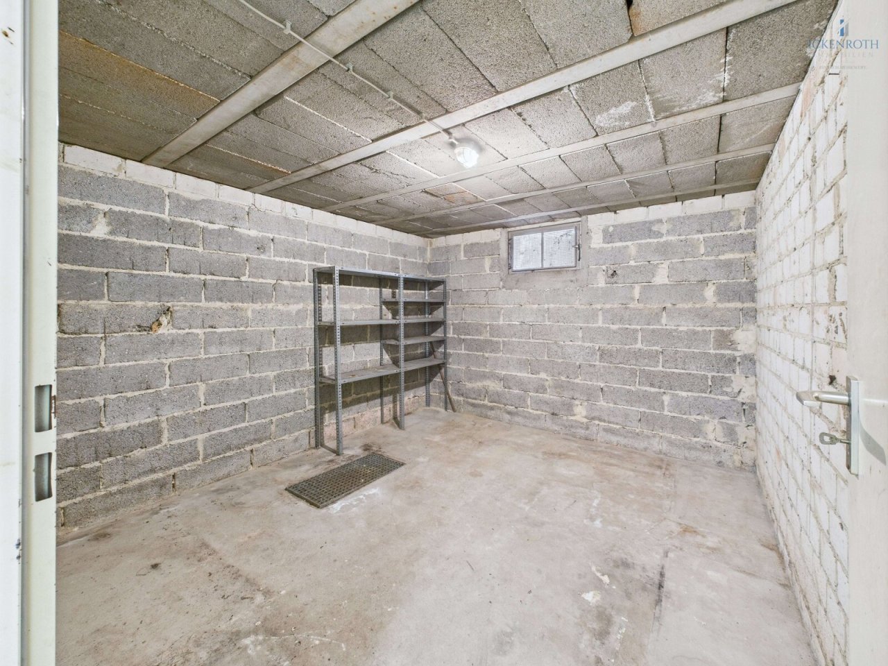 Zimmer 3 (KG)