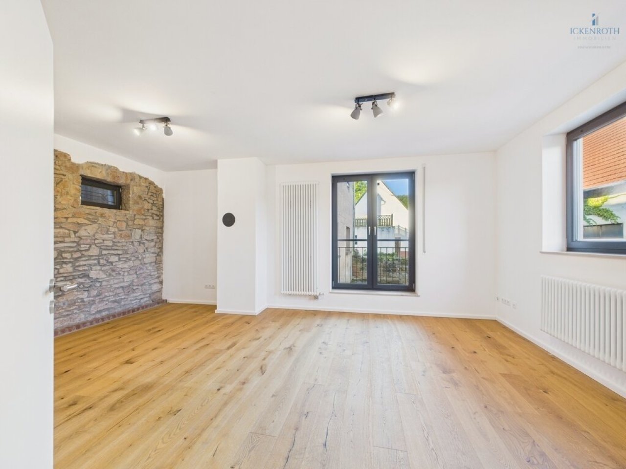 Wohnzimmer EG 1-2 Wohnzimmer EG 1-2