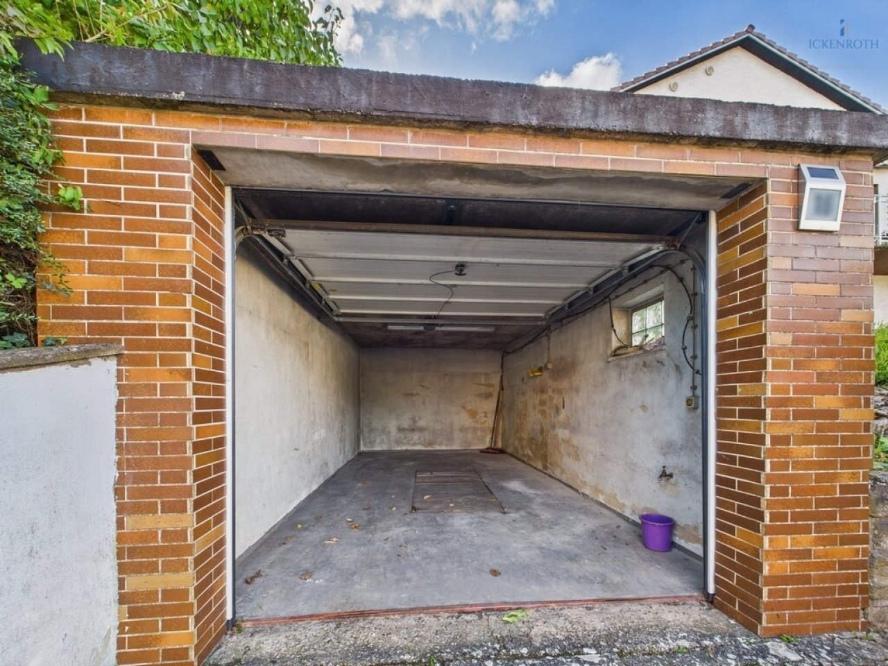 Garage Garage