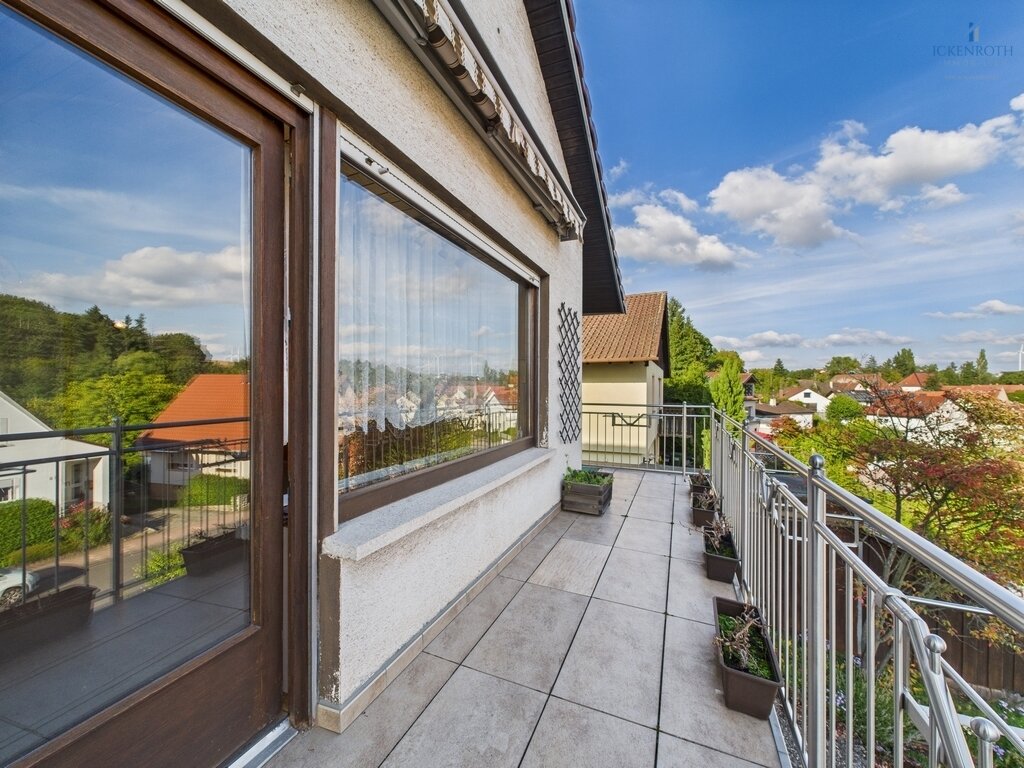 Balkon EG 1-2 Balkon EG 1-2