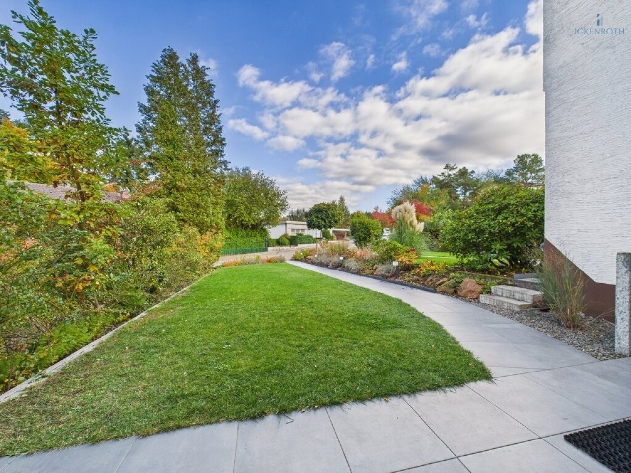 Gartenfläche 1 vorne