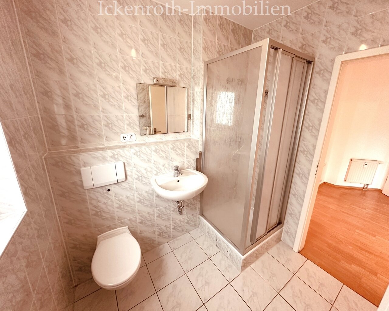 Badezimmer 2-2 Badezimmer 2-2