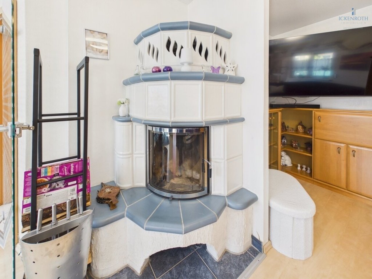 Kamin EG