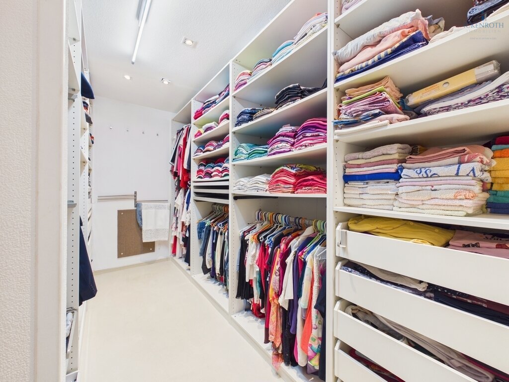 Ankleidezimmer EG