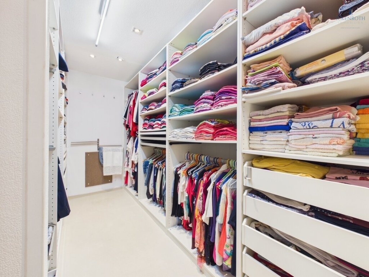 Ankleidezimmer EG