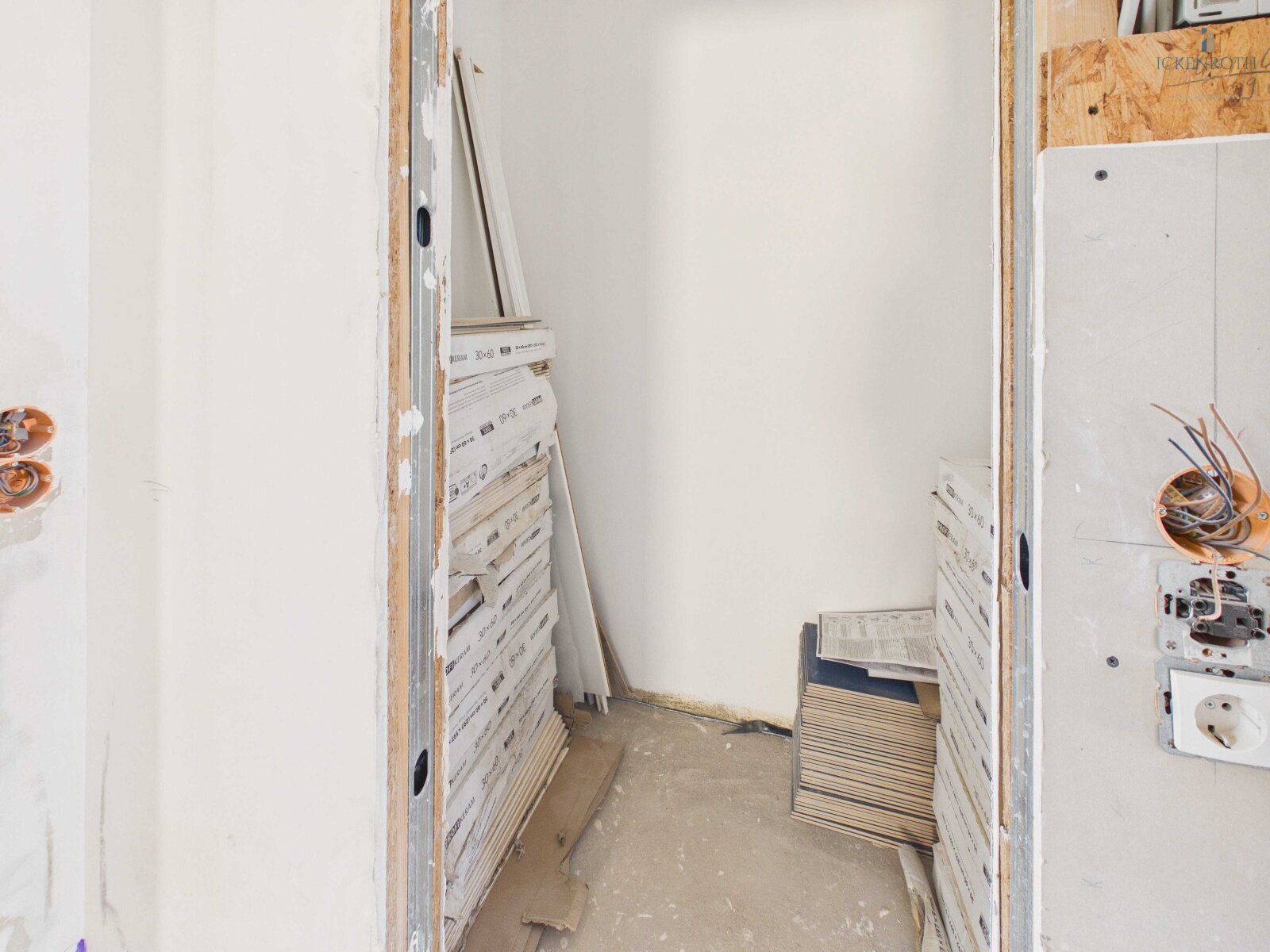 Wandschrank OG Wandschrank OG