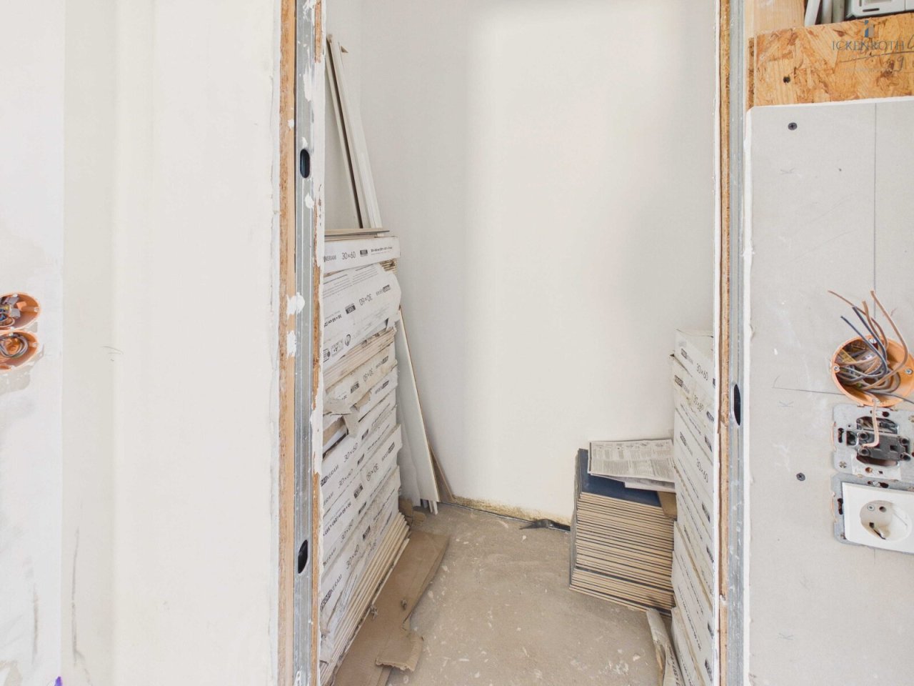 Wandschrank OG Wandschrank OG