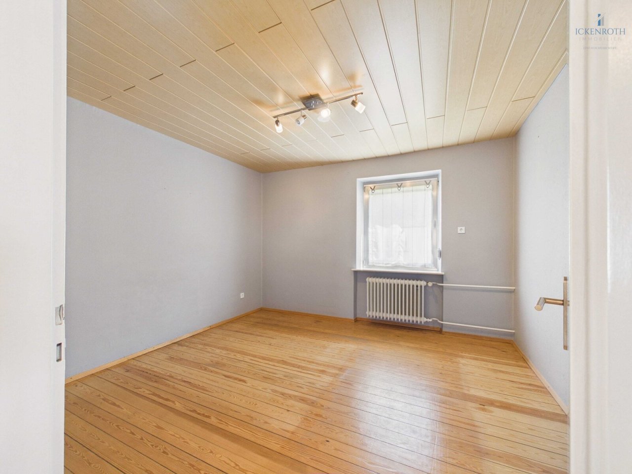 Zimmer 2 (EG)