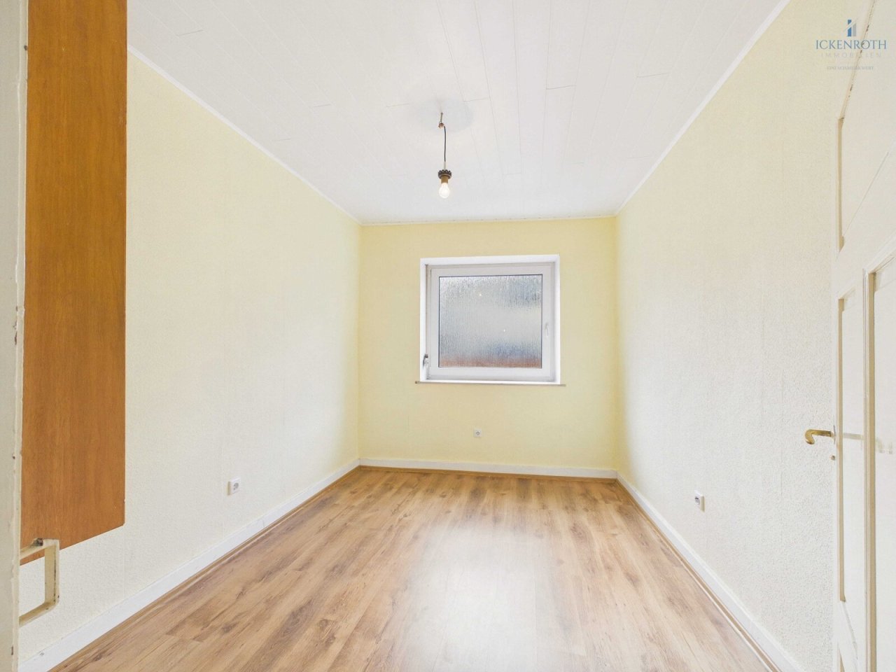 Zimmer 2 OG Zimmer 2 OG