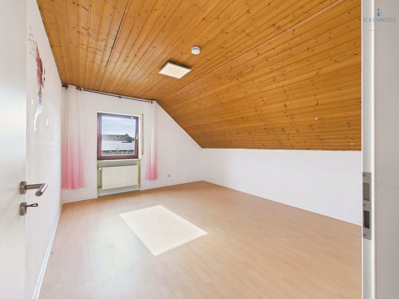 Zimmer 3 OG Zimmer 3 OG