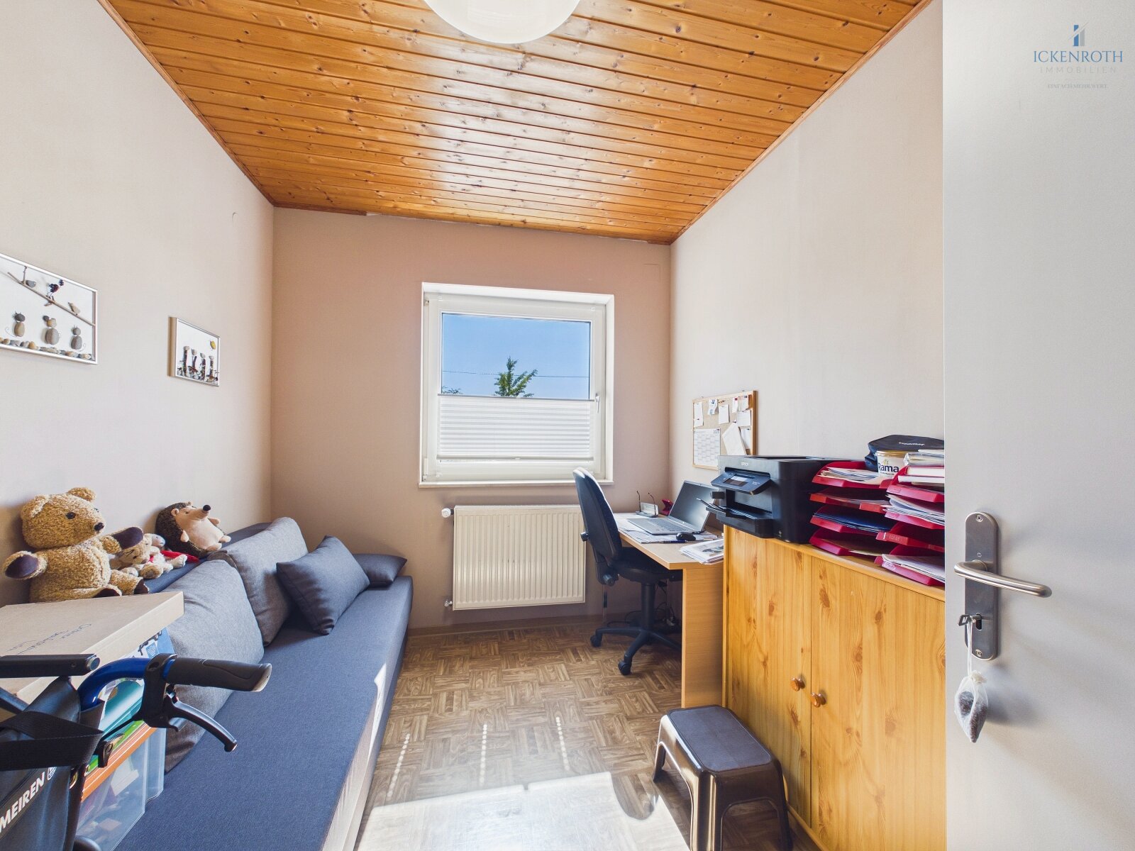 Zimmer 2 OG