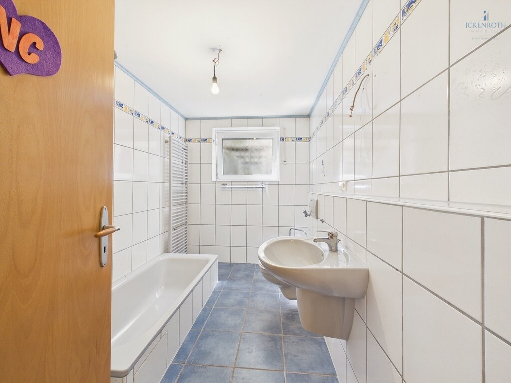 Badezimmer UG 1-2 Badezimmer UG 1-2