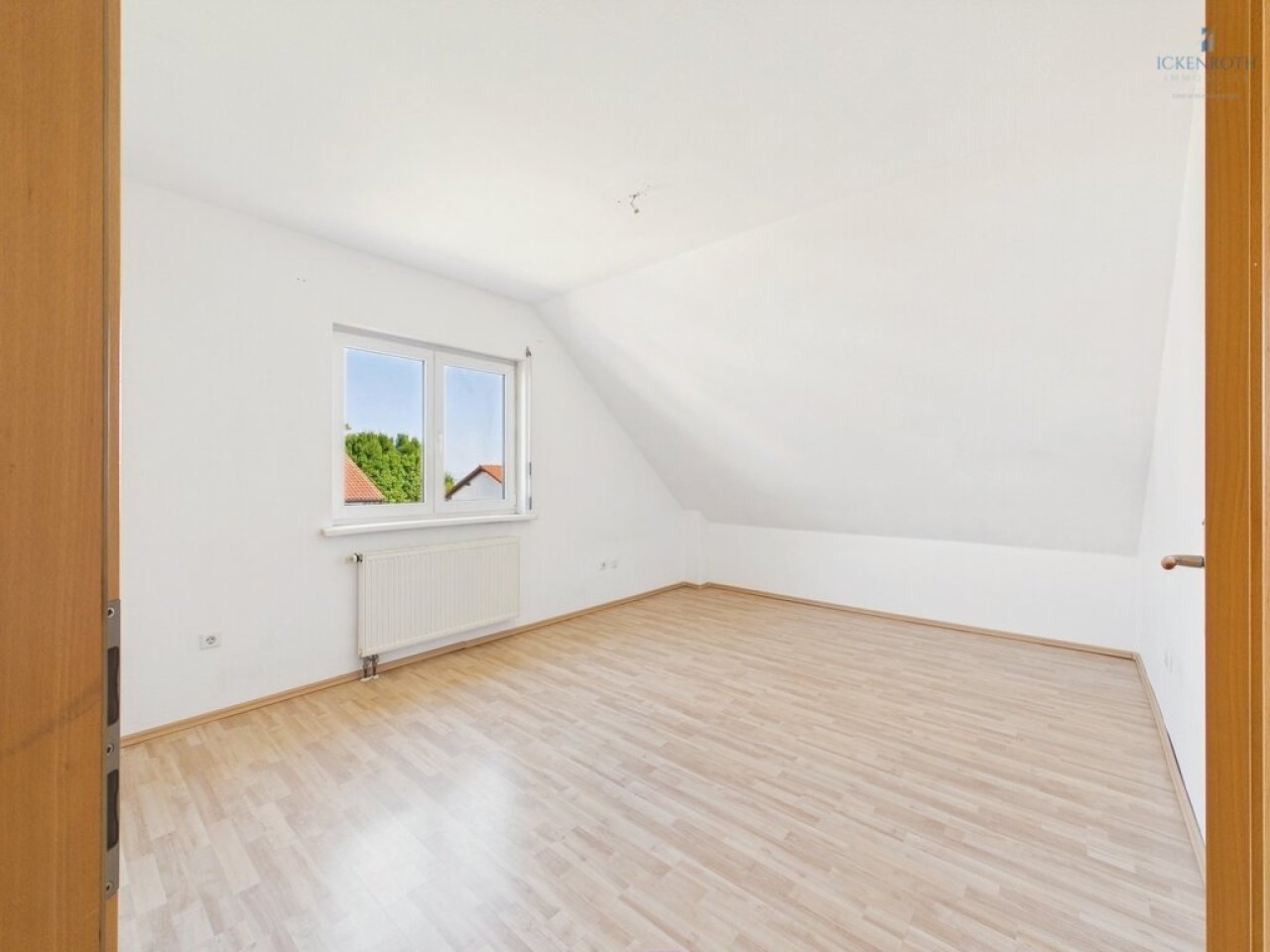 Zimmer 2 DG Zimmer 2 DG