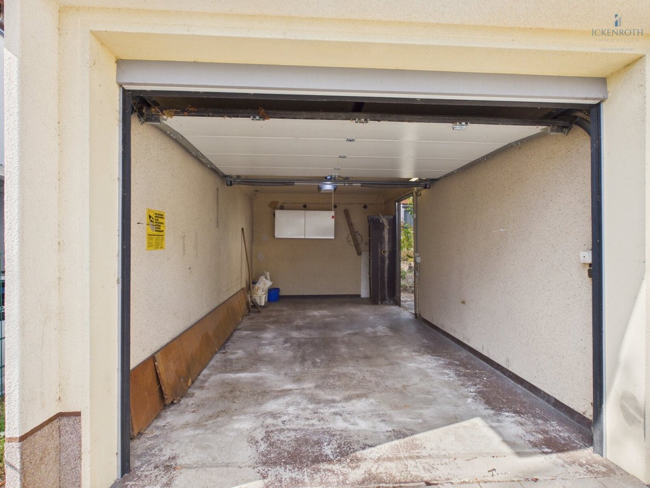 Garage Garage