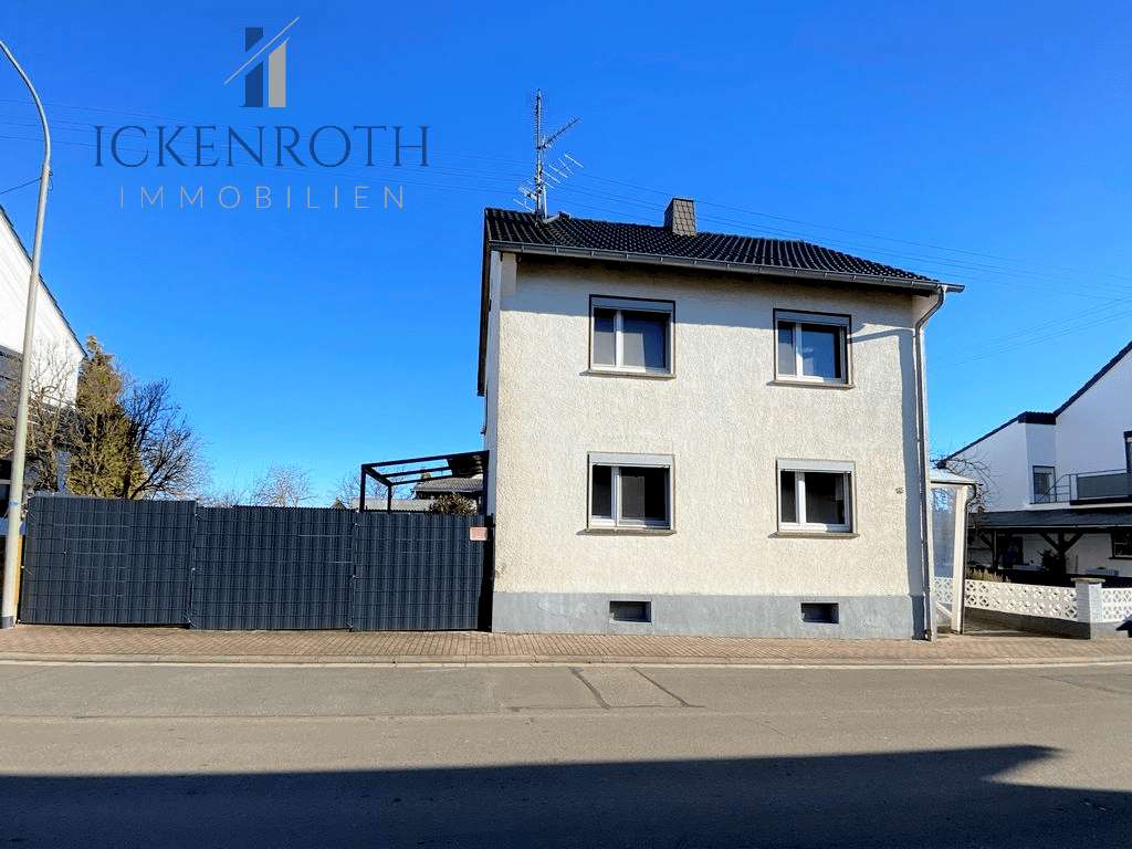 Orbis: Ruhig gelegenes EFH mit großer Terrasse, Garage und Garten  Orbis: Ruhig gelegenes EFH mit großer Terrasse, Garage und Garten