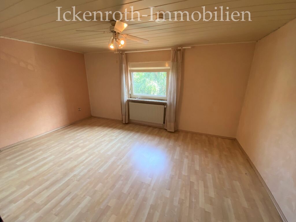 Frankenthal (Pfalz): Gemütliches Einfamilienhaus mit Hof- und Gartenfläche in ruhiger Lage! Nähe Oggersheim/Frankenthal  Frankenthal (Pfalz): Gemütliches Einfamilienhaus mit Hof- und Gartenfläche in ruhiger Lage! Nähe Oggersheim/Frankenthal