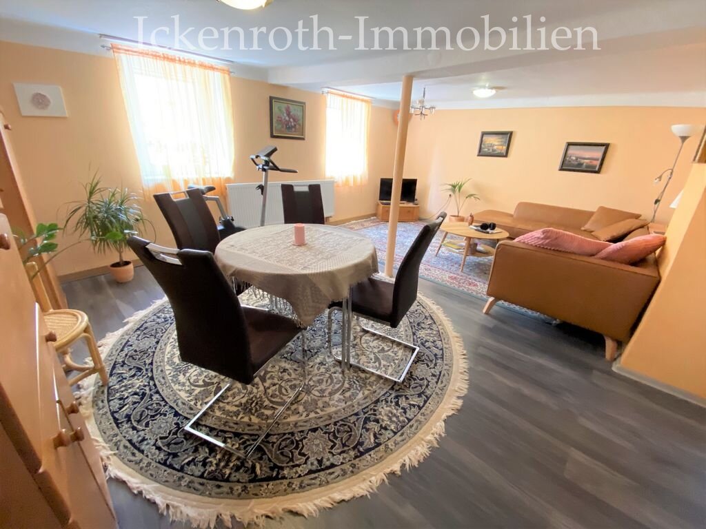 Rehweiler: Großer Bauernhof von 1880 mit knapp 4000m² Gelände und riesigem Garten, Teichen + Stallung  Rehweiler: Großer Bauernhof von 1880 mit knapp 4000m² Gelände und riesigem Garten, Teichen + Stallung