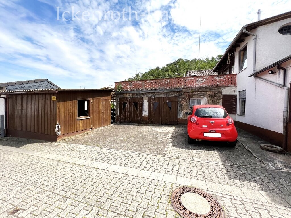 Sippersfeld: **Einfamilienhaus 7-ZKB (ca. 160m²) mit großer Garage, Werkraum und schönem Gartenfläche**  Sippersfeld: **Einfamilienhaus 7-ZKB (ca. 160m²) mit großer Garage, Werkraum und schönem Gartenfläche**