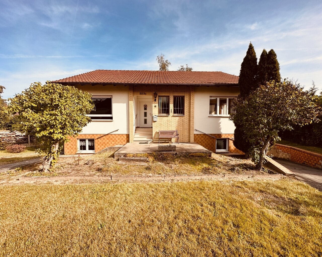 Wattenheim: **Idyllisch gelegenes 1-2 FH mit Garage, gr. Terrasse und schöner Gartenfläche!**  Wattenheim: **Idyllisch gelegenes 1-2 FH mit Garage, gr. Terrasse und schöner Gartenfläche!**