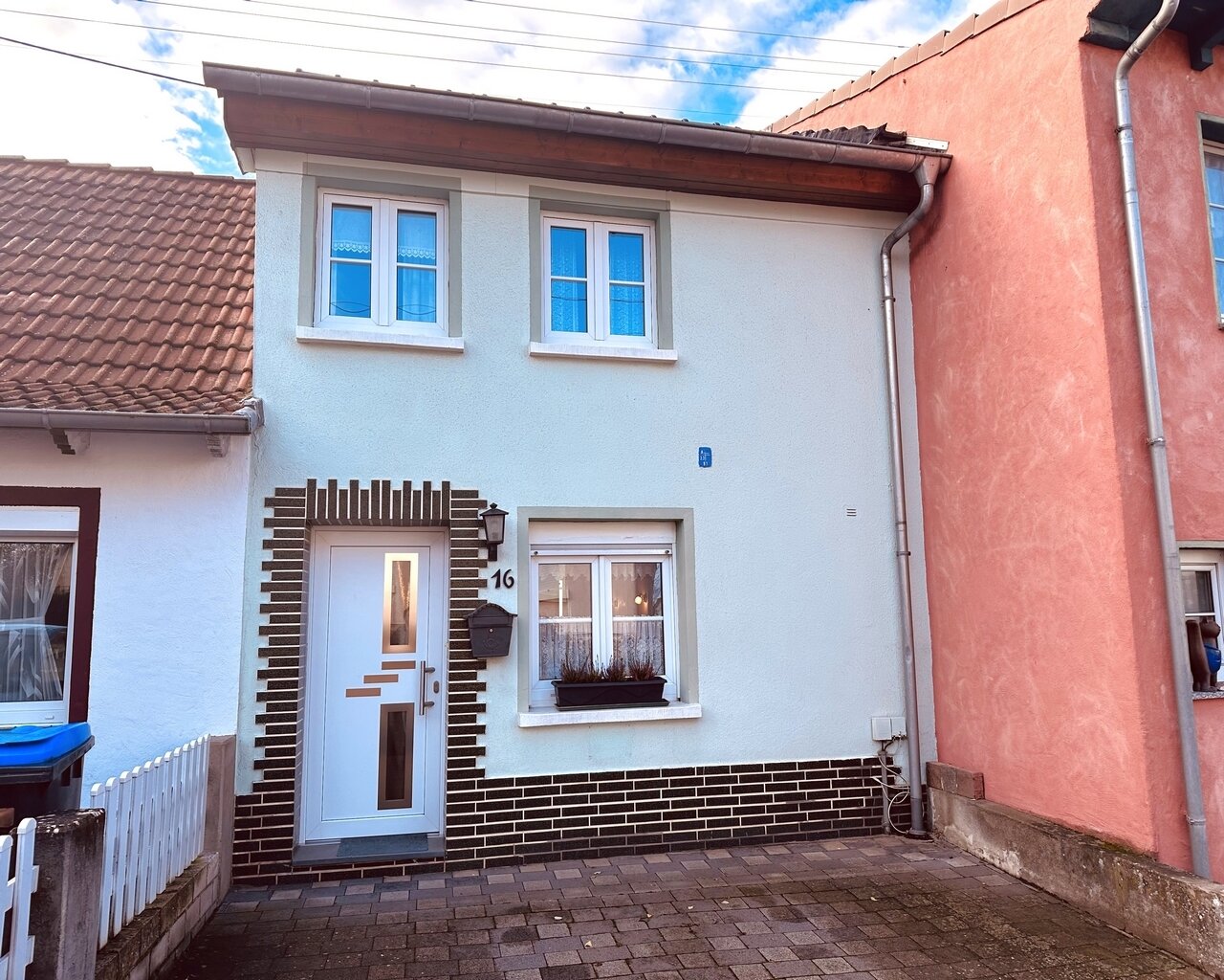 Feilbingert: **Klein aber fein & modernisiert!!! Gemütliches EFH mit Gartenfläche + KFZ-Stellplatz!**  Feilbingert: **Klein aber fein & modernisiert!!! Gemütliches EFH mit Gartenfläche + KFZ-Stellplatz!**