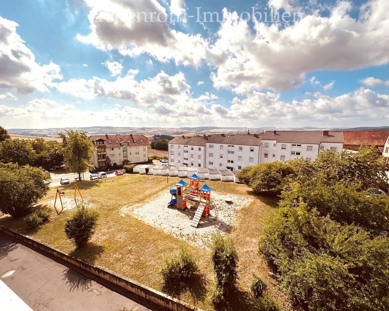 Kerzenheim: **Schöne 2-Zi.-Whg (ca.78m² / 3.OG) inkl. Küche, Balkon, Garage, Weitblick & Feldrandlage!**  Kerzenheim: **Schöne 2-Zi.-Whg (ca.78m² / 3.OG) inkl. Küche, Balkon, Garage, Weitblick & Feldrandlage!**