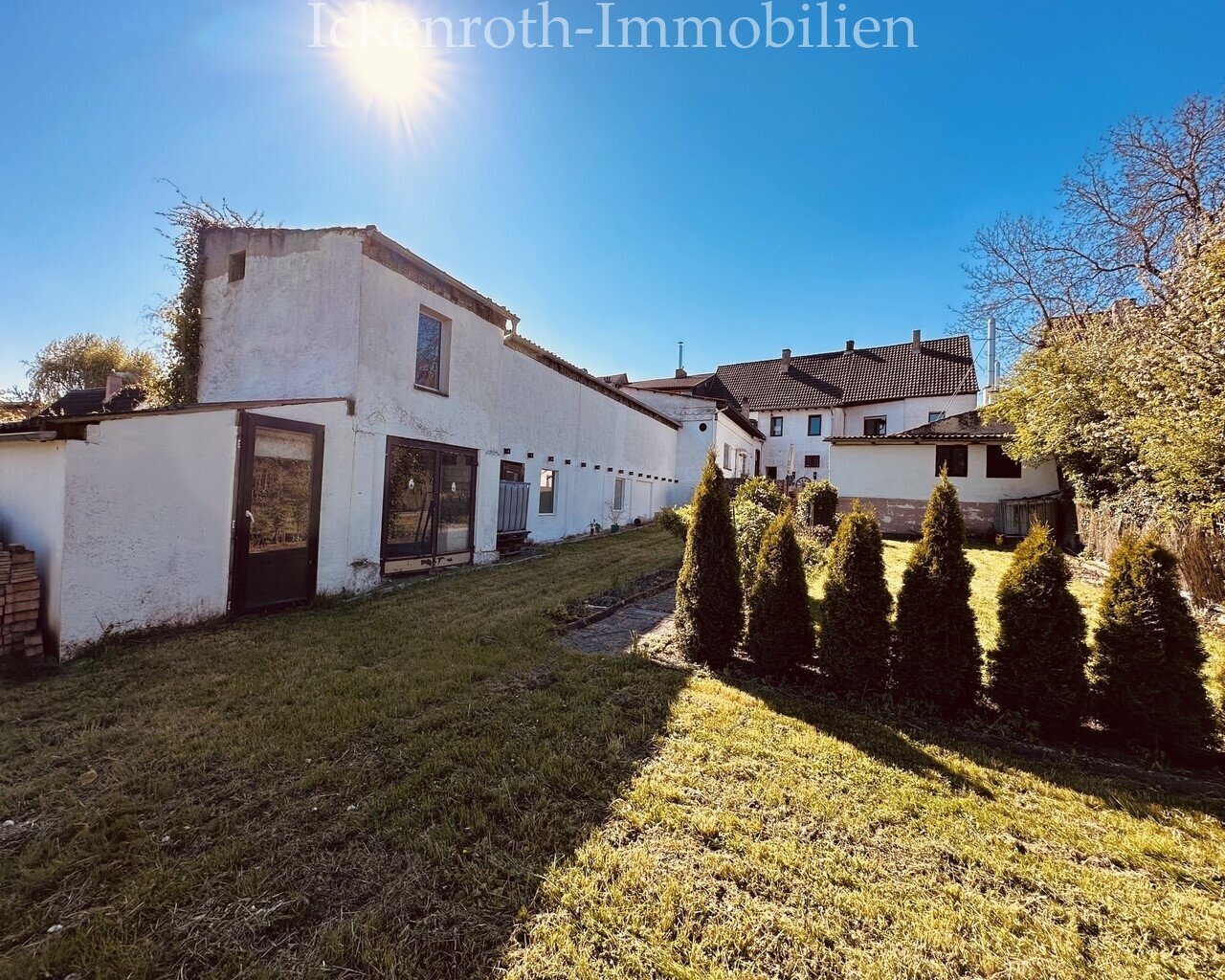 Göllheim: **Urige Gaststätte inkl. separater Wohnung, gr. Garten, PV, neue HZ! Viele Möglichkeiten!!!**  Göllheim: **Urige Gaststätte inkl. separater Wohnung, gr. Garten, PV, neue HZ! Viele Möglichkeiten!!!**