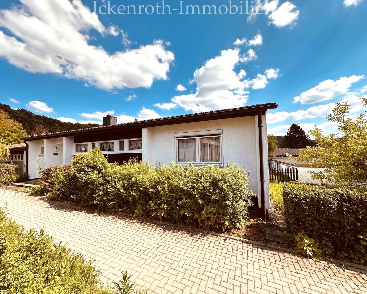 Eisenberg (Pfalz): **Schönes Einfamilienhaus auf idyllischem Grundstück mit Garage, neue HZ und viel Potenzial! Tolle Lage!!!**  Eisenberg (Pfalz): **Schönes Einfamilienhaus auf idyllischem Grundstück mit Garage, neue HZ und viel Potenzial! Tolle Lage!!!**