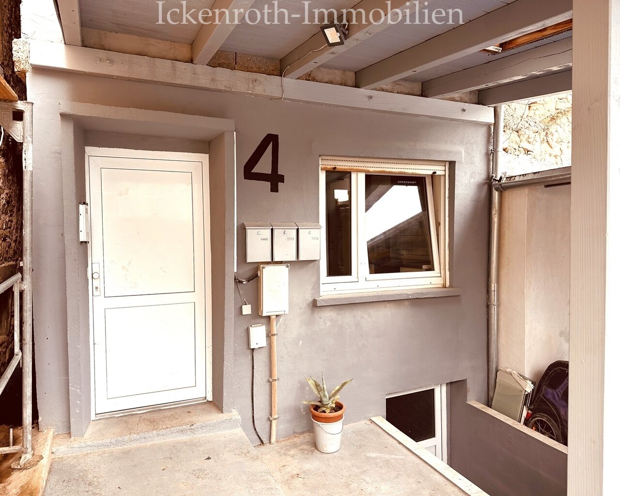 Obermoschel: **TOP-RENDITE!!! 3x sanierte Wohneinheiten in zentraler Lage - individuell & lukrativ**  Obermoschel: **TOP-RENDITE!!! 3x sanierte Wohneinheiten in zentraler Lage - individuell & lukrativ**