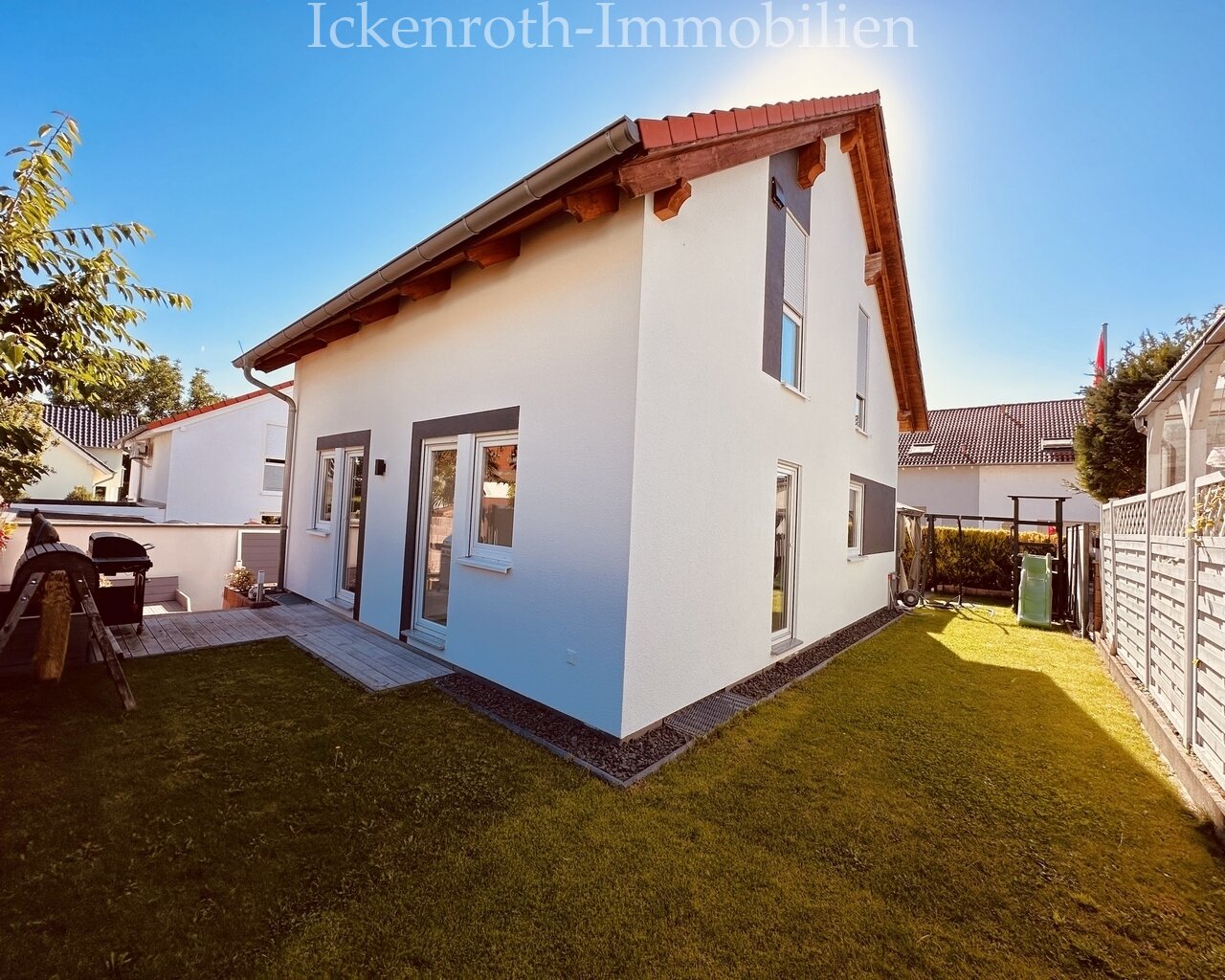 Gau-Odernheim: **Gemütliches Einfamilienhaus (180m²) in sehr guter Wohnlage - pflegeleicht & tolle Technik**  Gau-Odernheim: **Gemütliches Einfamilienhaus (180m²) in sehr guter Wohnlage - pflegeleicht & tolle Technik**