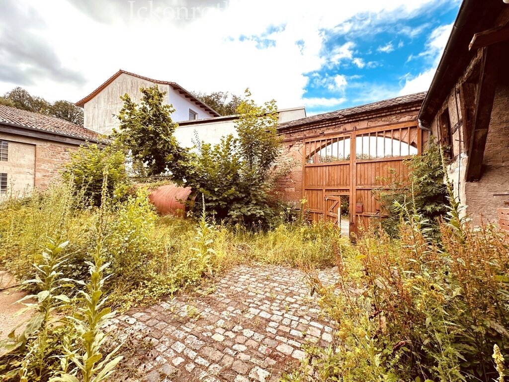 Sippersfeld: **Idyllisches Grundstück mit "Altbestand" und viel Potenzial!!! (Abrissgebäude?)**  Sippersfeld: **Idyllisches Grundstück mit "Altbestand" und viel Potenzial!!! (Abrissgebäude?)**