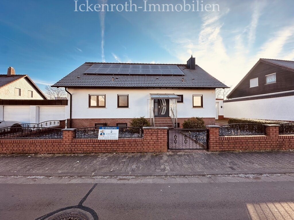 Göllheim: **1-2 Familienhaus in ruhiger Lage mit schöner Gartenfläche, neue HZ, PV+Speicher, XXL-Garage, uvm.!!!**  Göllheim: **1-2 Familienhaus in ruhiger Lage mit schöner Gartenfläche, neue HZ, PV+Speicher, XXL-Garage, uvm.!!!**